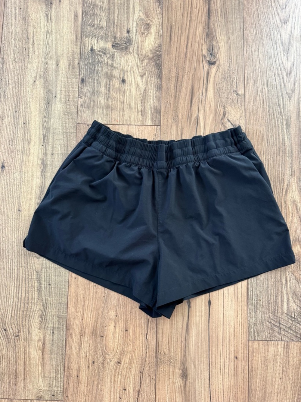 Athleta Weekender Run Women's Black Shorts